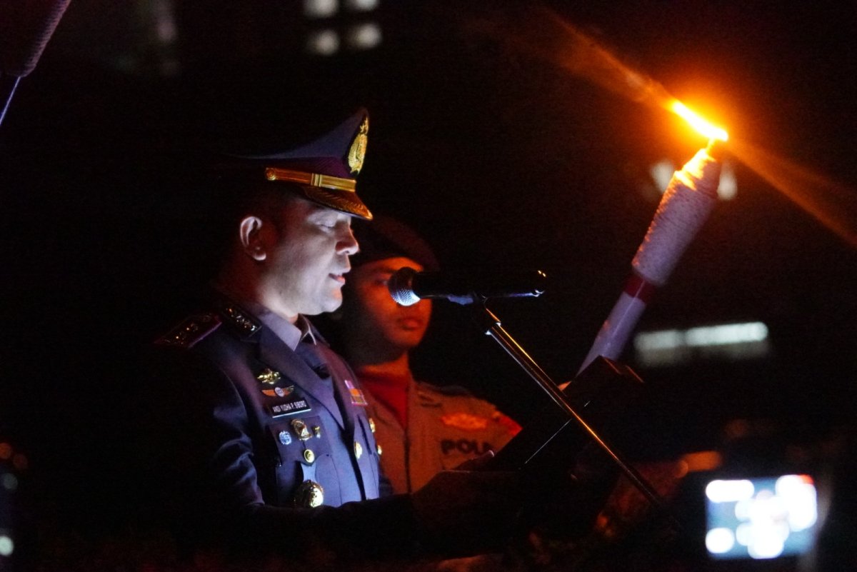 Kapolres Batu AKBP Andi Pimpin Apel Kehormatan dan Renungan Suci di TMP Suropati