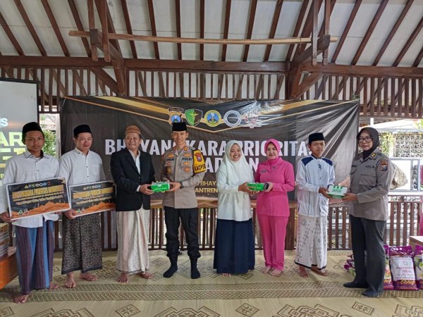 Gelar Bhaksos dan Bhaktikes, Polres Batu dan RS Hasta Brata Juga Edukasi Bullying