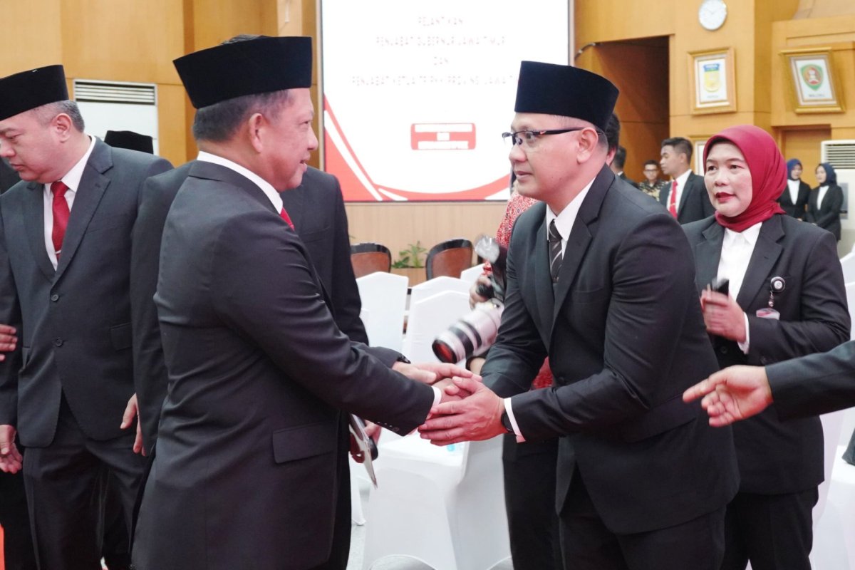Pj. Wali Kota Batu Dr. Aries Hadiri Pelantikan Pj. Gubernur Jawa Timur di Kemendagri RI