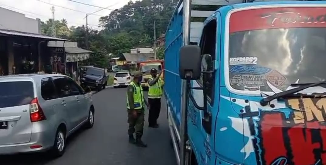 Polres Batu Perketat Lalu Lintas Keluar Masuk Hewan Ternak, Cegah Penyebaran PMK