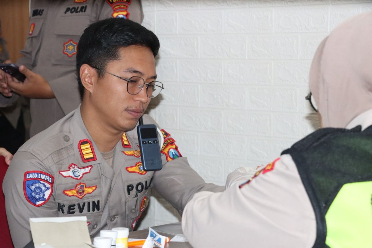 Kapolres Batu AKBP Aris Bersama PJU Laksanakan Pemeriksaan Kesehatan Berkala, Jaga Stamina dan Kinerja