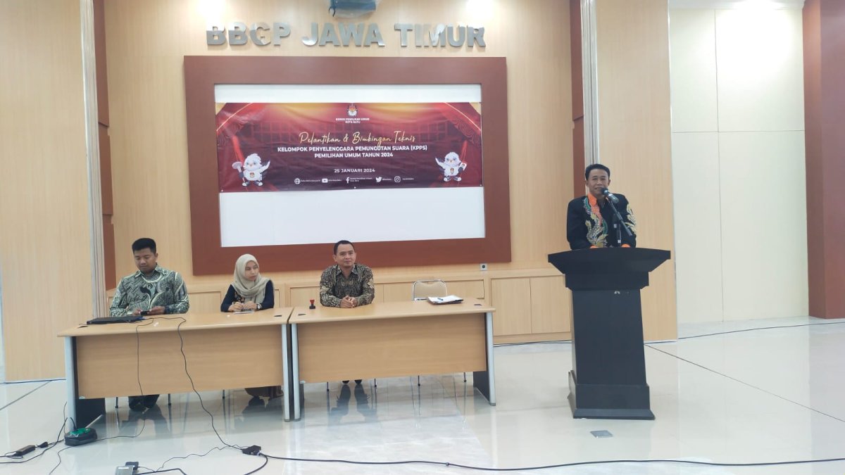 Sebanyak 4277 Anggota KPPS se-Kota Batu Resmi Dilantik, Didominasi Generasi Kaum Millenial