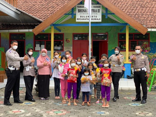 Polres Batu Melalui Sat Lantas, Terjunkan Tim Trauma Healing Bantu Pemulihan Trauma