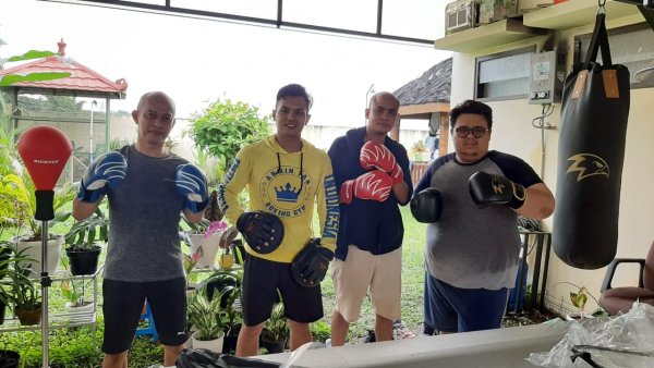 Berjibaku Saat Pandemi, Hero Tito jadi Pelatih Privat Boxing – Muay Thai