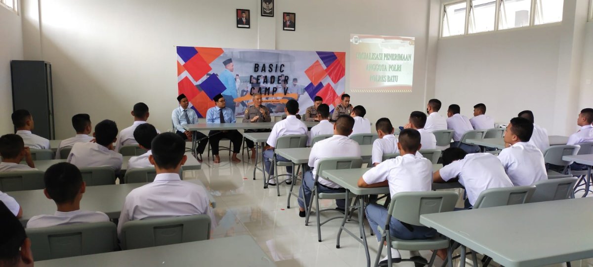 Jaring Minat Calon Polri, Bag SDM Polres Batu Sosialisasi Penerimaan Anggota Polri