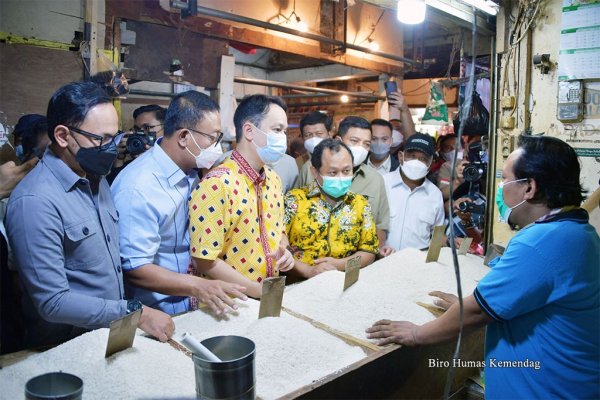 Sidak Pasar di Bogor, Wamendag RI: Harga Bapok di Kota Bogor Secara Umum Aman dan Stabil