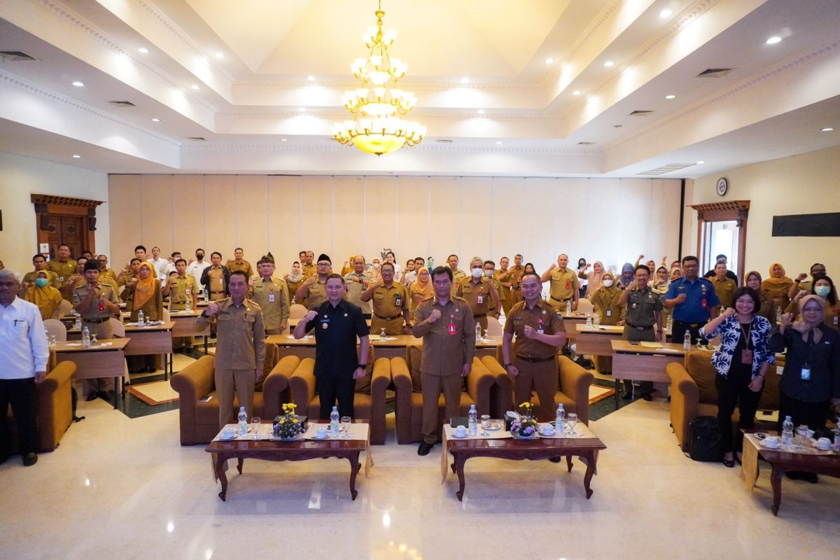 Pj. Wali Kota Batu Aries Agung Paewai Buka FGD KLHS dalam RPJMD 2025-2045