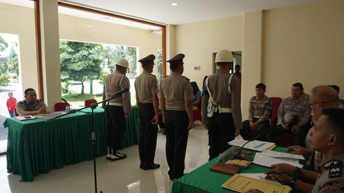 Jaga Disiplin Anggota, Kapolres Batu AKBP Andi Tempatkan Sidang Disiplin Komisi Etik Profesi