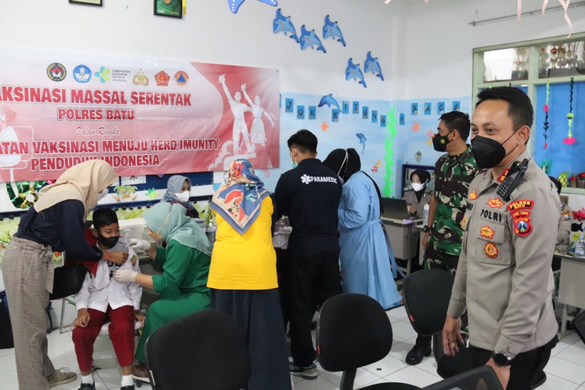 Implementasikan Perintah Kapolri, Polres Batu Gelar Vaksinasi Anak