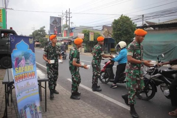 YONKO 464 KOPASGAT Berbagi 1000 Takjil Gratis