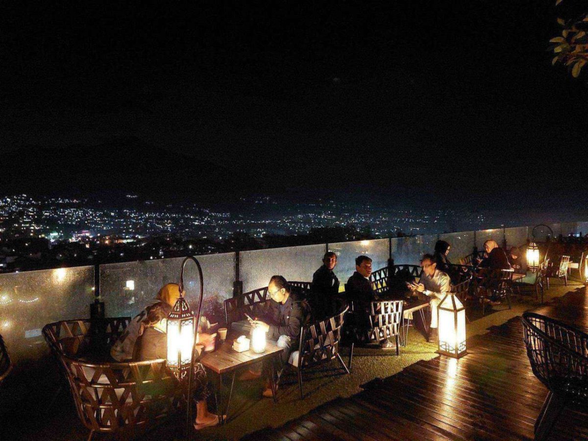 Kenalkan Sky Lounge, Management The Batu Hotels & Villas Ajak Bukber Wartawan