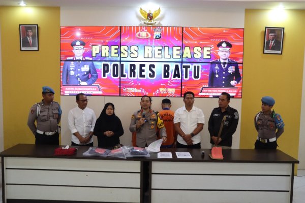 Satreskrim Polres Batu, Berhasil Amankan Dua Pelaku Aborsi Ilegal Pasangan Kekasih Warga Ngantang