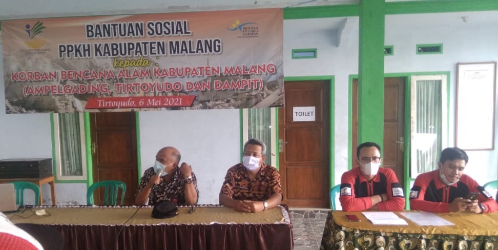 Pendamping PKH, Beri Santunan Korban Gempa di Tirtoyudo