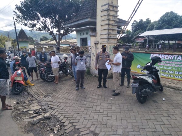 Polres Batu Tutup Pasar Hewan Pujon, Antisipasi Merebaknya Wabah PMK