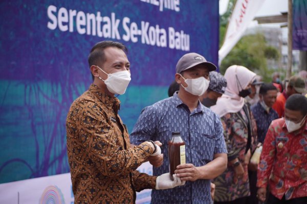 Peringati Hari Lingkungan Hidup Sedunia, Kota Batu Panen 7 Ton Eco Enzyme