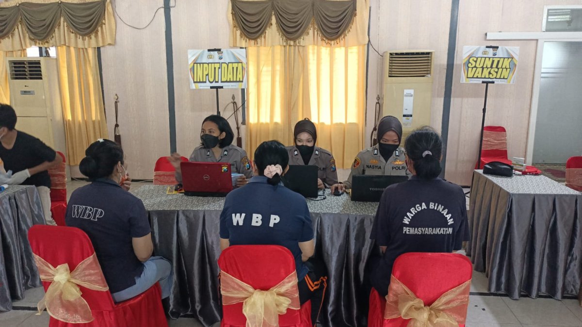 Kejar Target Vaksinasi Booster, Polresta Malang Kota Gelar Vaksinasi di Lapas Perempuan