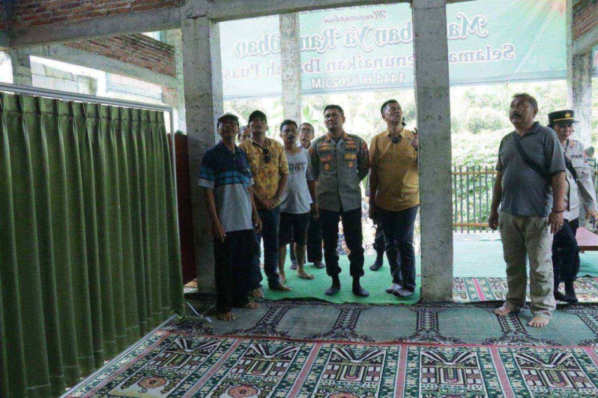Sambut Hari Bhayangkara ke-77, Polresta Malang Kota Bedah Tempat Ibadah dan  Rumah