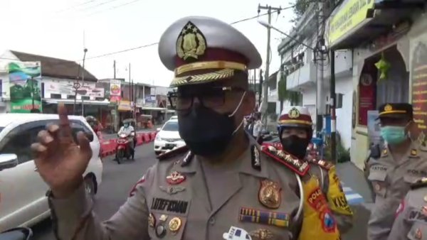 Antisipasi Kemacetan, Dirlantas Polda Jatim Siaga dan Lakukan Pengecekan di Pos Polisi 9.1 Pendem