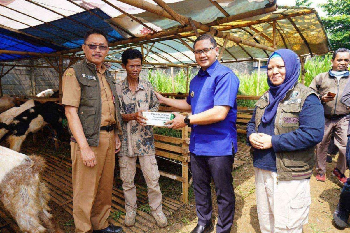 Pj. Wali Kota Batu Aries Pastikan Kesehatan Hewan Kurban Sehat dan Aman untuk Dikonsumsi