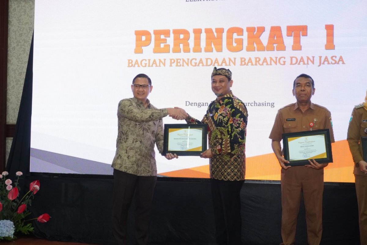 Pemkot Batu Gelar E-Purchasing Award 2023 dan Luncurkan Bangga E-Lokal, Pj. Wali Kota Batu Aries: Dapat Mendorong Pertumbuhan Ekonomi
