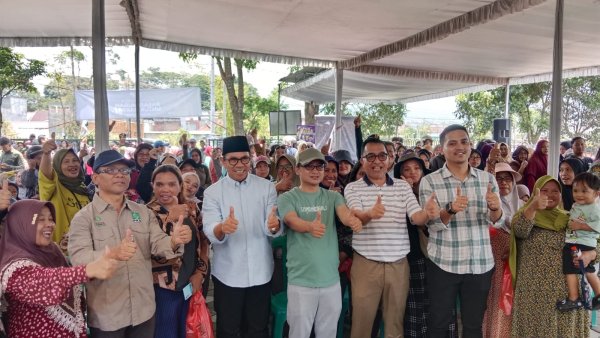 PKB Hadir untuk Rakyat, Anggota DPR RI, Hasanudin Wahid Gelar Operasi Pasar Murah