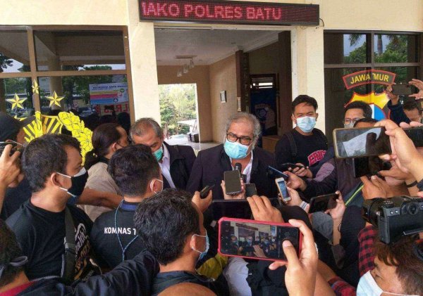 Ketua Komnas PA Kunjungi Polres Batu, Sampaikan Dugaan Pelaku Lain