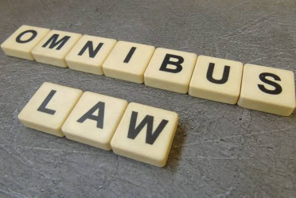 Negara Congkak Buruh Melawan