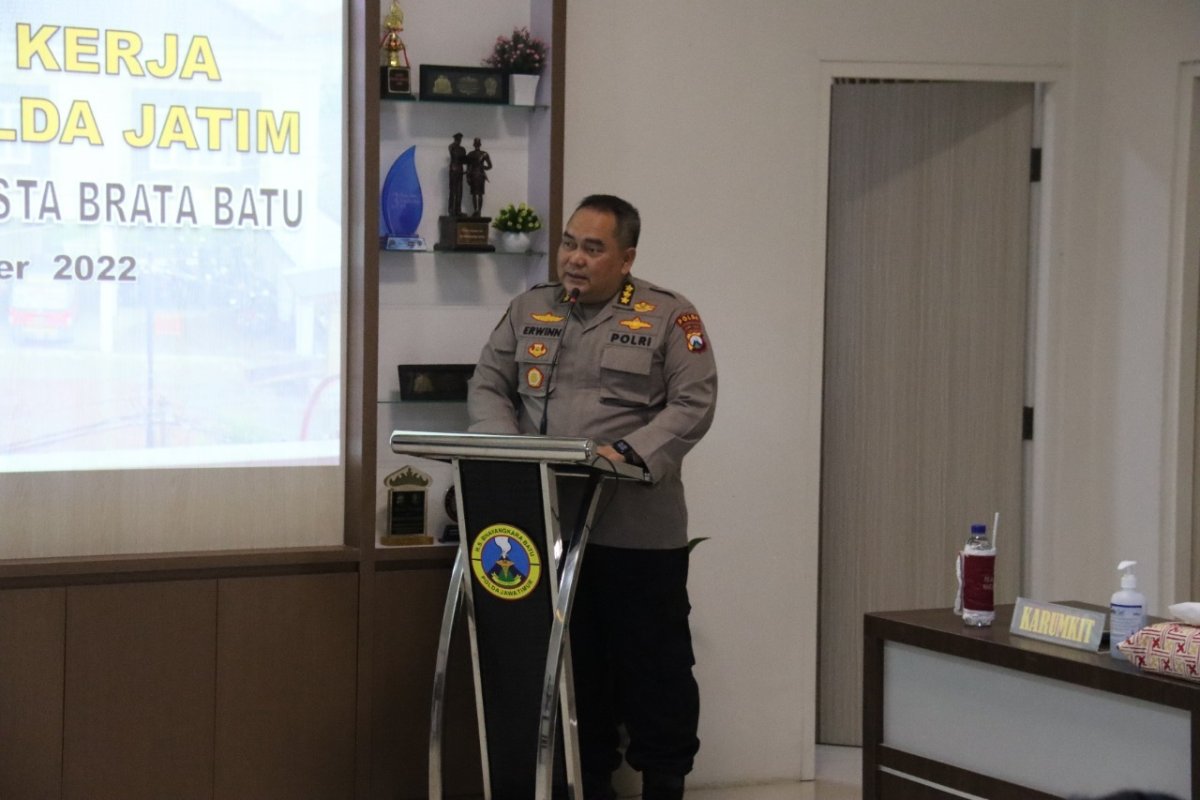 Kabiddokkes Polda Jatim, Hadiri Acara Program Bhayangkara Prioritas di RS Bhayangkara Hasta Brata Batu
