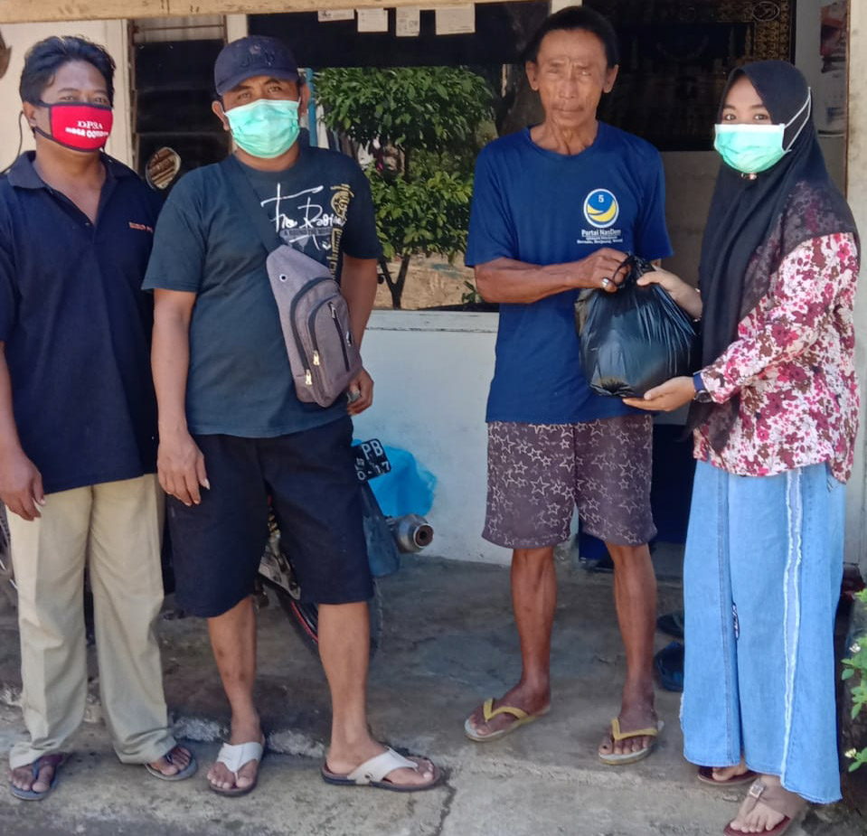 Bantu Warga Terdampak Covid-19, IKM Berikan Bantuan Sembako