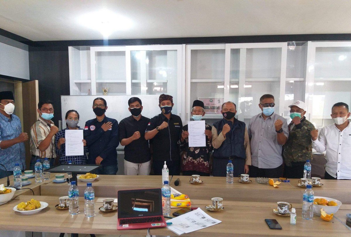 Dimediasi APEL, Perkara Ancaman Pembunuhan Wartawan Oleh Warga Desa Tlekung Berakhir Damai
