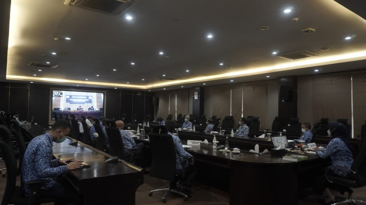 Wali Kota Batu Dewanti Rumpoko, Paparkan LKPJ Tahun Anggaran 2020 Secara Virtual