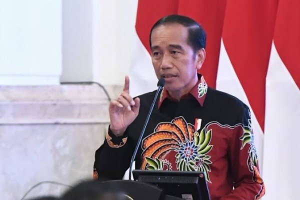 Kepercayaan Masyarakat Terhadap Polisi Menurun, Presiden RI Jokowi: Hati-hati, Jangan Gagah-gagahan