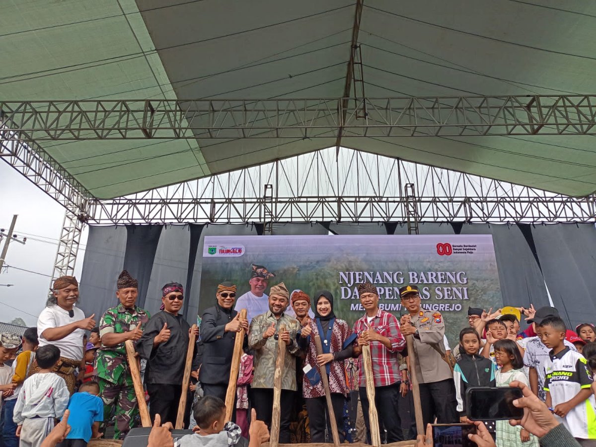 Usung Tema “Tulus Wigati Trustha ing Widhi”, Pemdes Tulungrejo Bersama Warga Njenang Bareng
