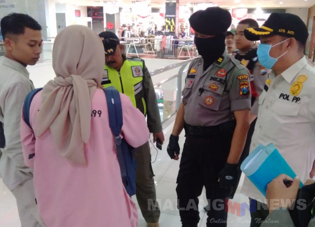 Cegah Virus Corona, Sat Sabhara Polres Batu Gelar Patroli Gabungan