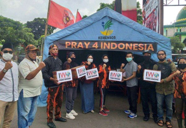 Peduli Korban Bencana Alam, IWO Malang Raya Berikan Bantuan