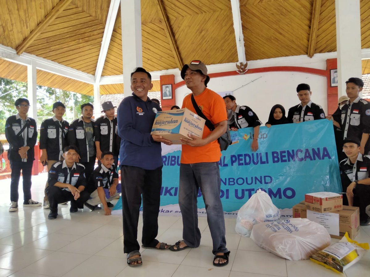 PWI Malang Raya Bersama IBU dan BPF, Salurkan Bantuan Korban Bencana Alam Banjir di Malang Selatan