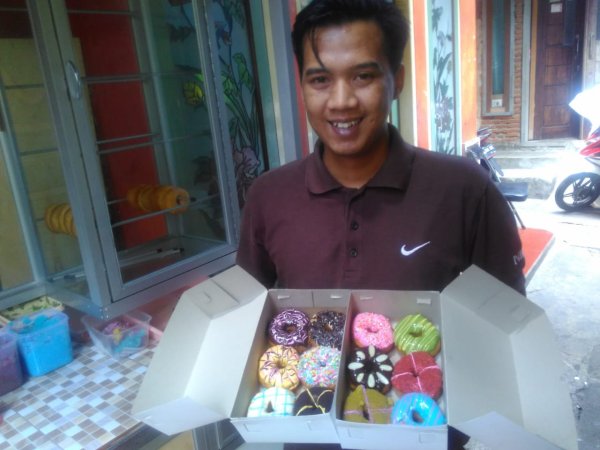 Bertahan Saat Pandemi, Usaha DK DONATOLLE Makin Maju