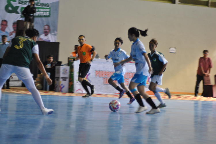 Tim Futsal Putri Kota Batu Akhirnya Lolos 8 Besar Melawan Tim Futsal Putri dari Kabupaten Kediri