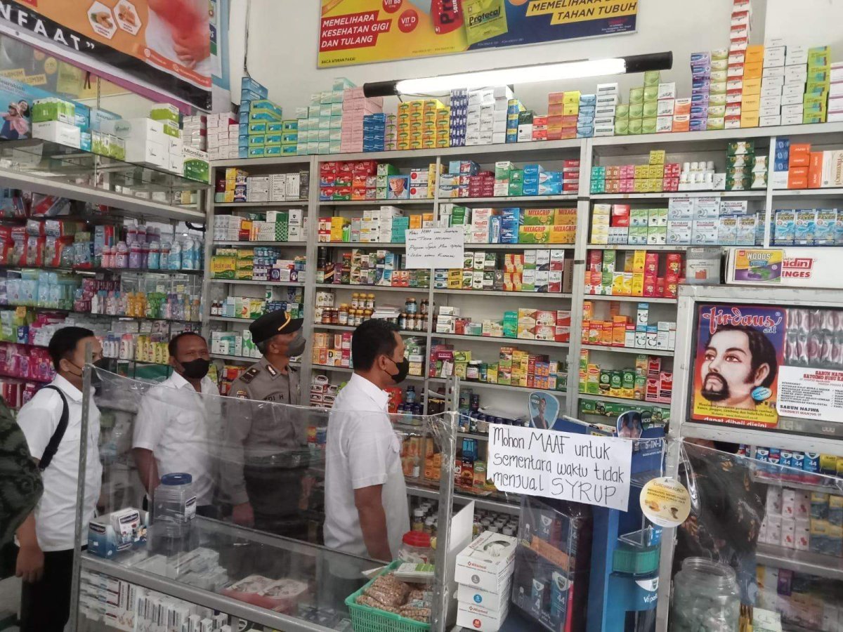 Cegah Kasus Ginjal Akut Pada Anak, Polres Batu Monitoring ke Sejumlah Apotek