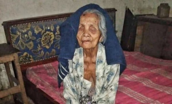 Butuh Uluran Tangan, Nenek Poncokusumo Hidup Sebatang Kara dan Tuna Netra