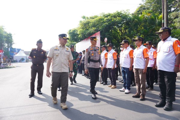 Apel Gelar Pasukan Operasi Ketupat Semeru 2023, Kapolres Batu AKBP Oskar: “Mudik Aman Berkesan”