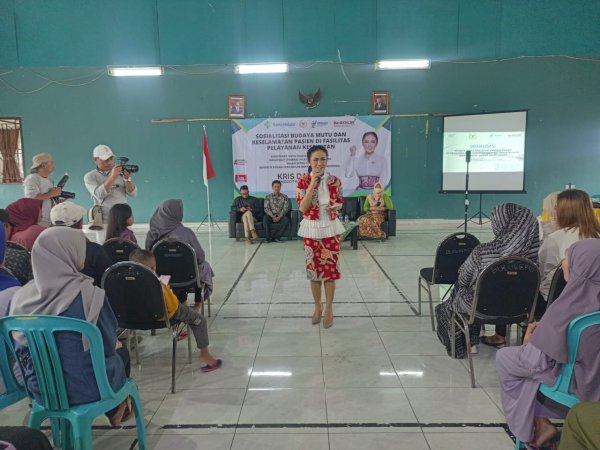 Anggota DPR RI Komisi lX Krisdayanti Bersama Kemenkes, Gelar Sosialisasi Budaya Mutu dan Fasilitas Kesehatan di Balaidesa Bulukerto