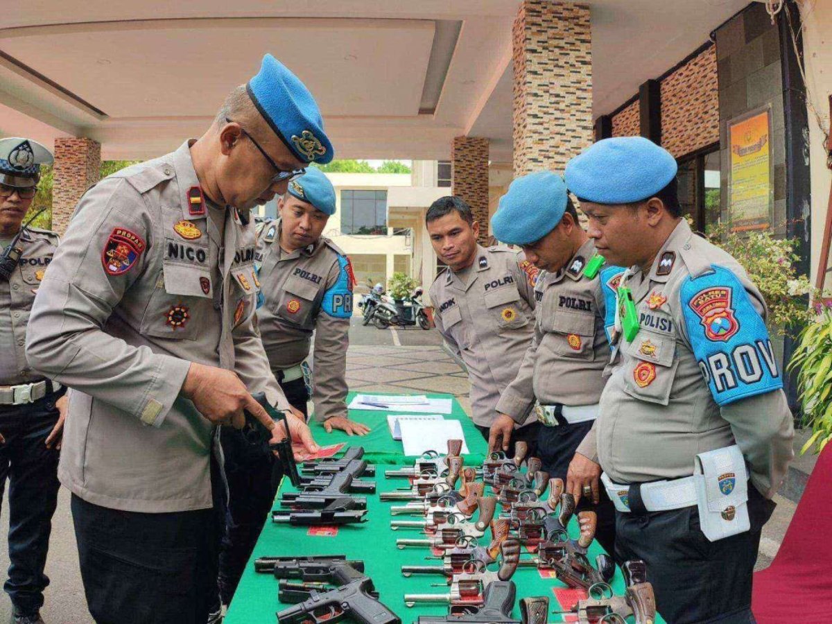 Sipropam Polres Batu Gelar Pemeriksaan Senpi Dinas Anggota, Ipda Nico: Untuk Keamanan Tugas dan Operasional