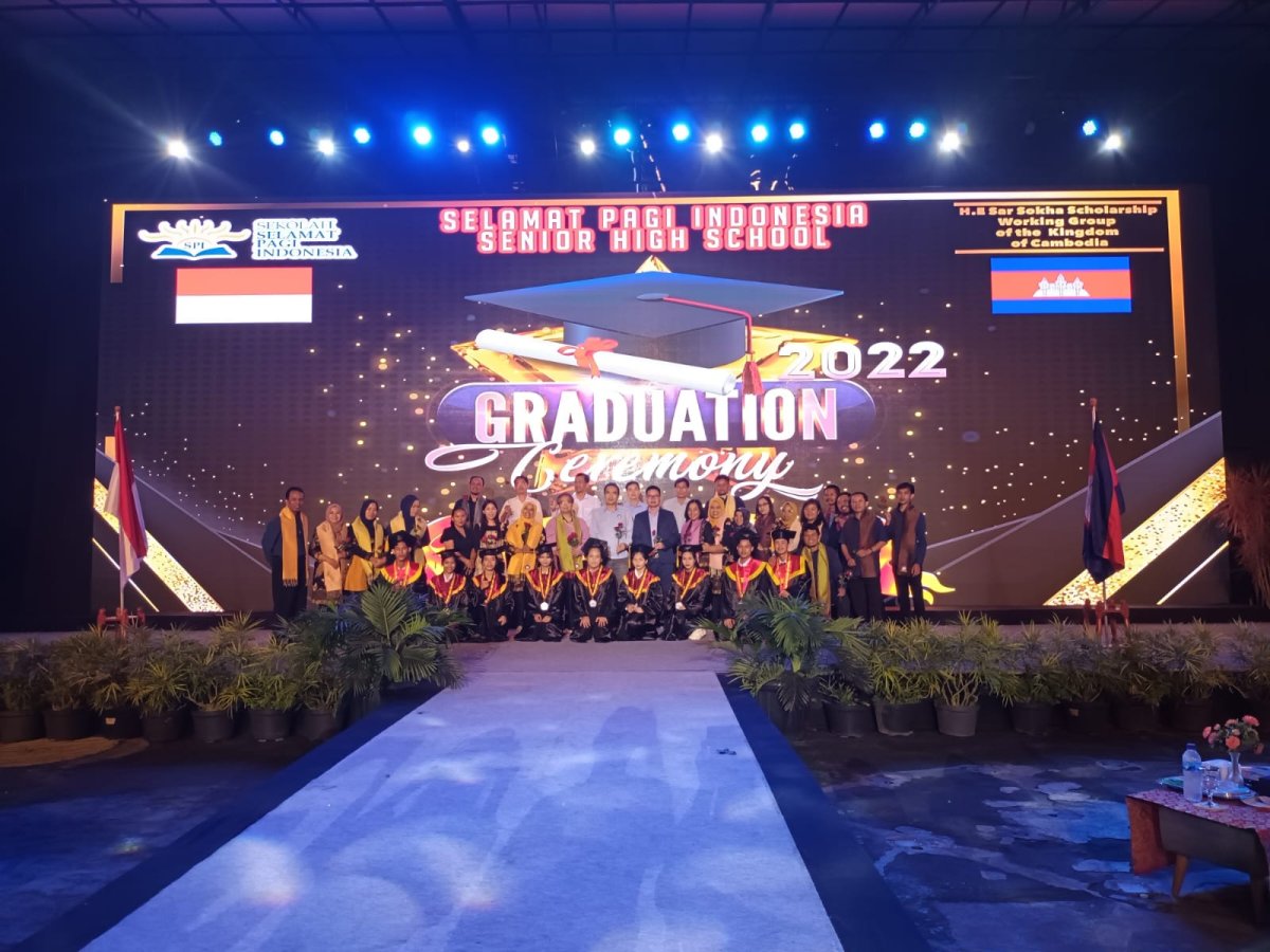 Kerjasama dengan Kerajaan Cambodia, SMA SPI Kota Batu Wisuda Sembilan Siswa dan Siswi