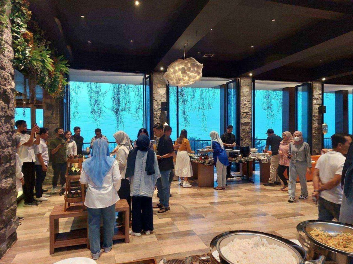 Usung Konsep Iftar On The Sky, The Batu Hotels & Villas Suguhkan Wisatawan View Pegunungan