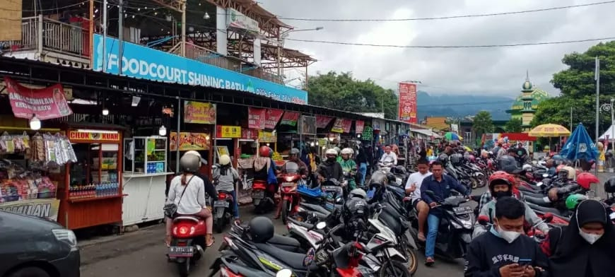 Lama Terkatung, Publik Desak Polres Batu Percepat Usut Kasus Dugaan Transaksi Jual Beli Lapak PKL Alun-Alun Kota Batu