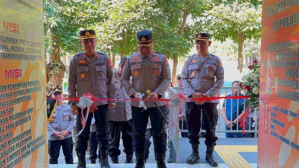 Transformasi Pelayanan Publik, Kapolres Batu, AKBP Dr. Aris Purwanto Resmikan Ruang SPKT Modern dan Nyaman