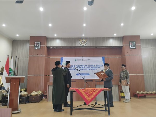 Fokus Visi Misi Majukan dan Kembangkan Desa, Kades Mojorejo, Rujito Lantik Kasun Kajang, Saji Pramono