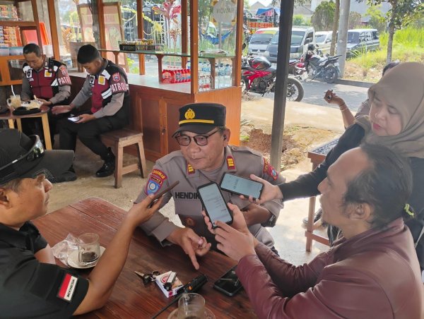 Jaga Kondusifitas Karnaval Desa Mojorejo, Polres Batu Kerahkan Ratusan Personil Cegah Peredaran Miras dan Narkoba